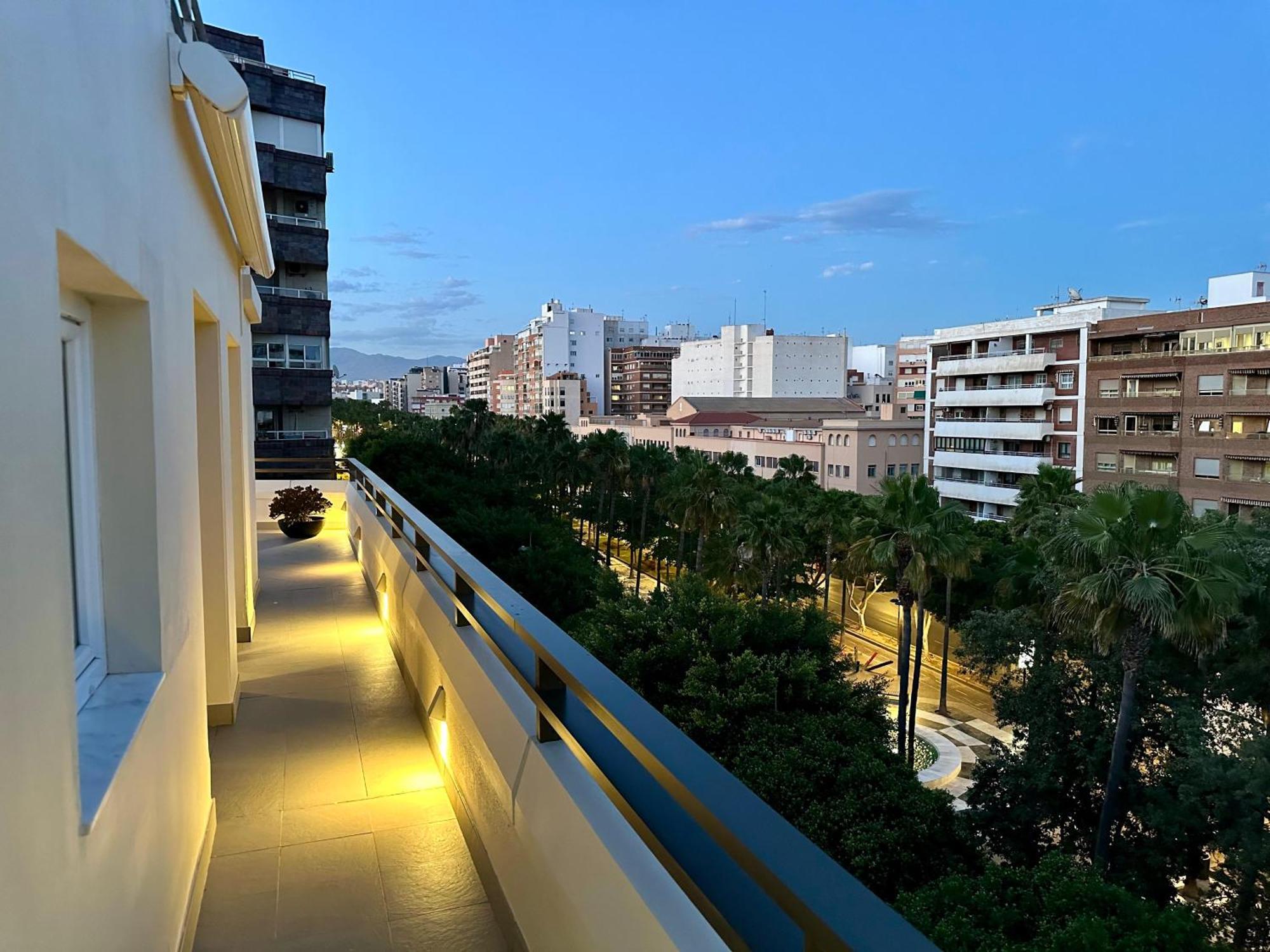 The Penthouse Apartment อัลเมรีอา ภายนอก รูปภาพ