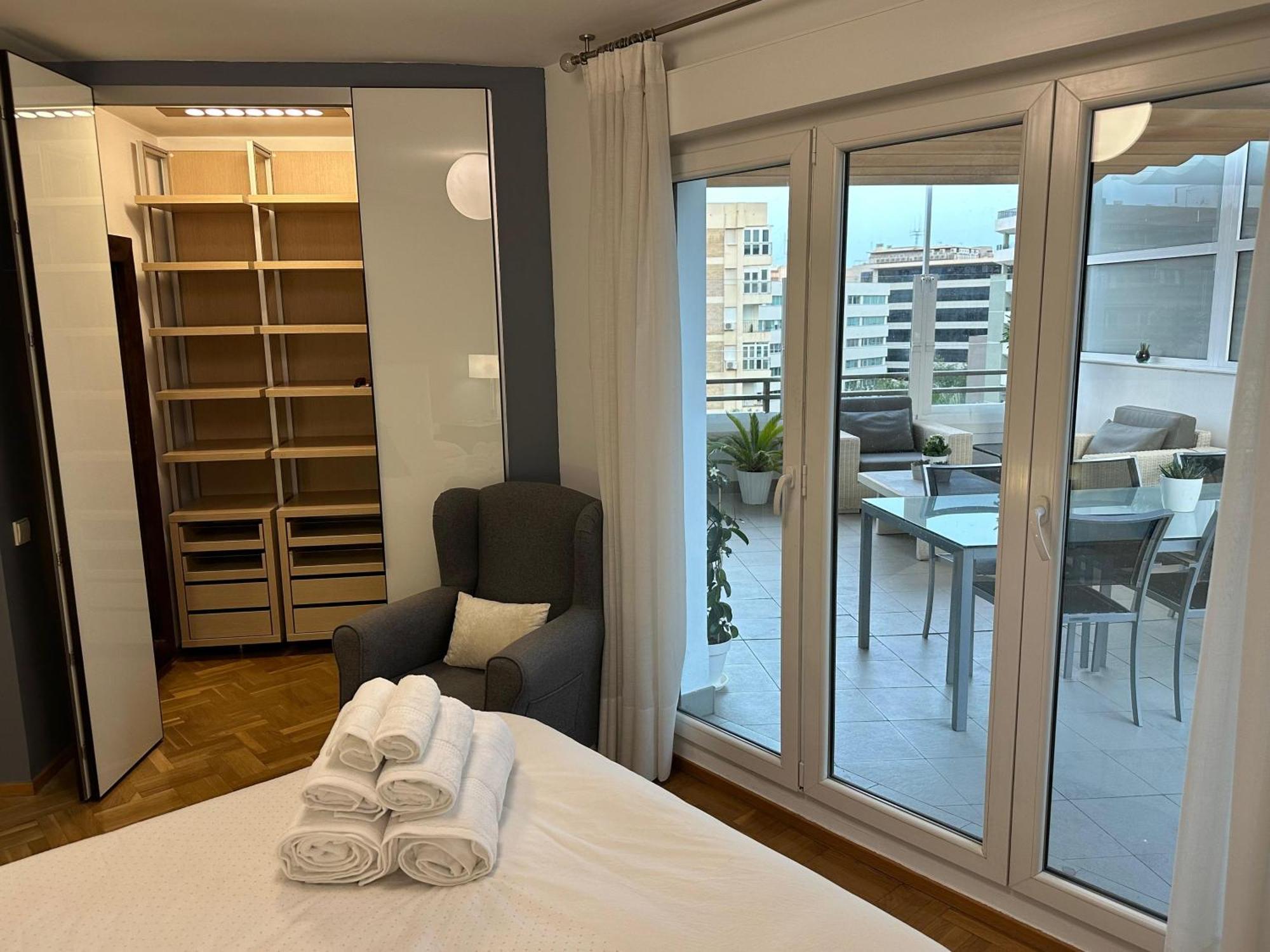 The Penthouse Apartment อัลเมรีอา ภายนอก รูปภาพ