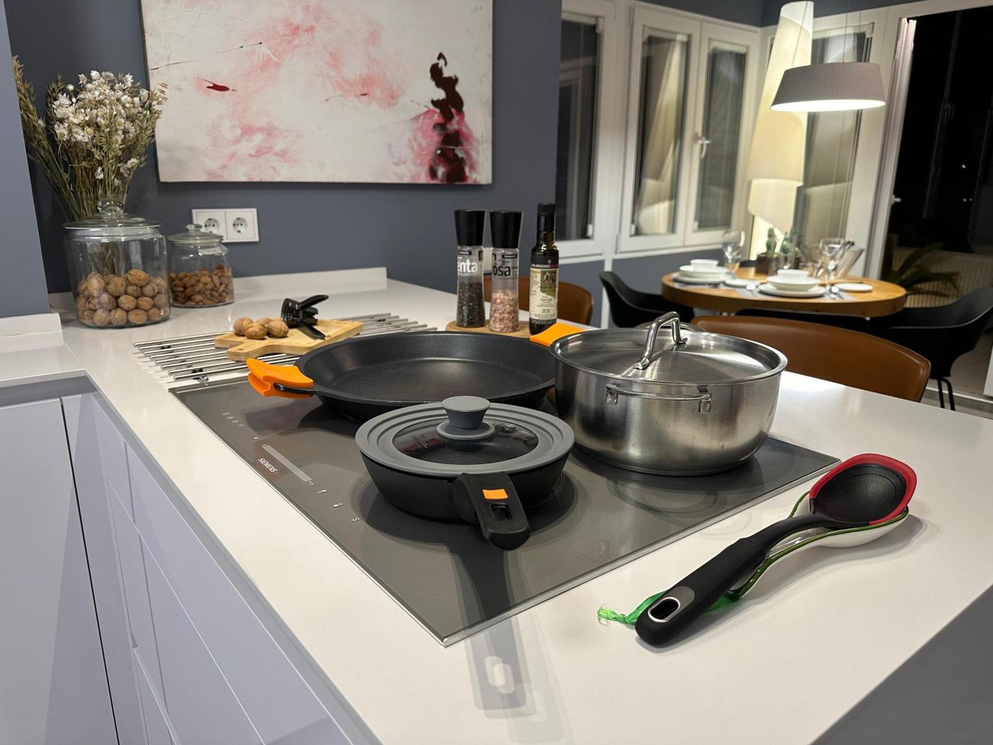 The Penthouse Apartment อัลเมรีอา ภายนอก รูปภาพ