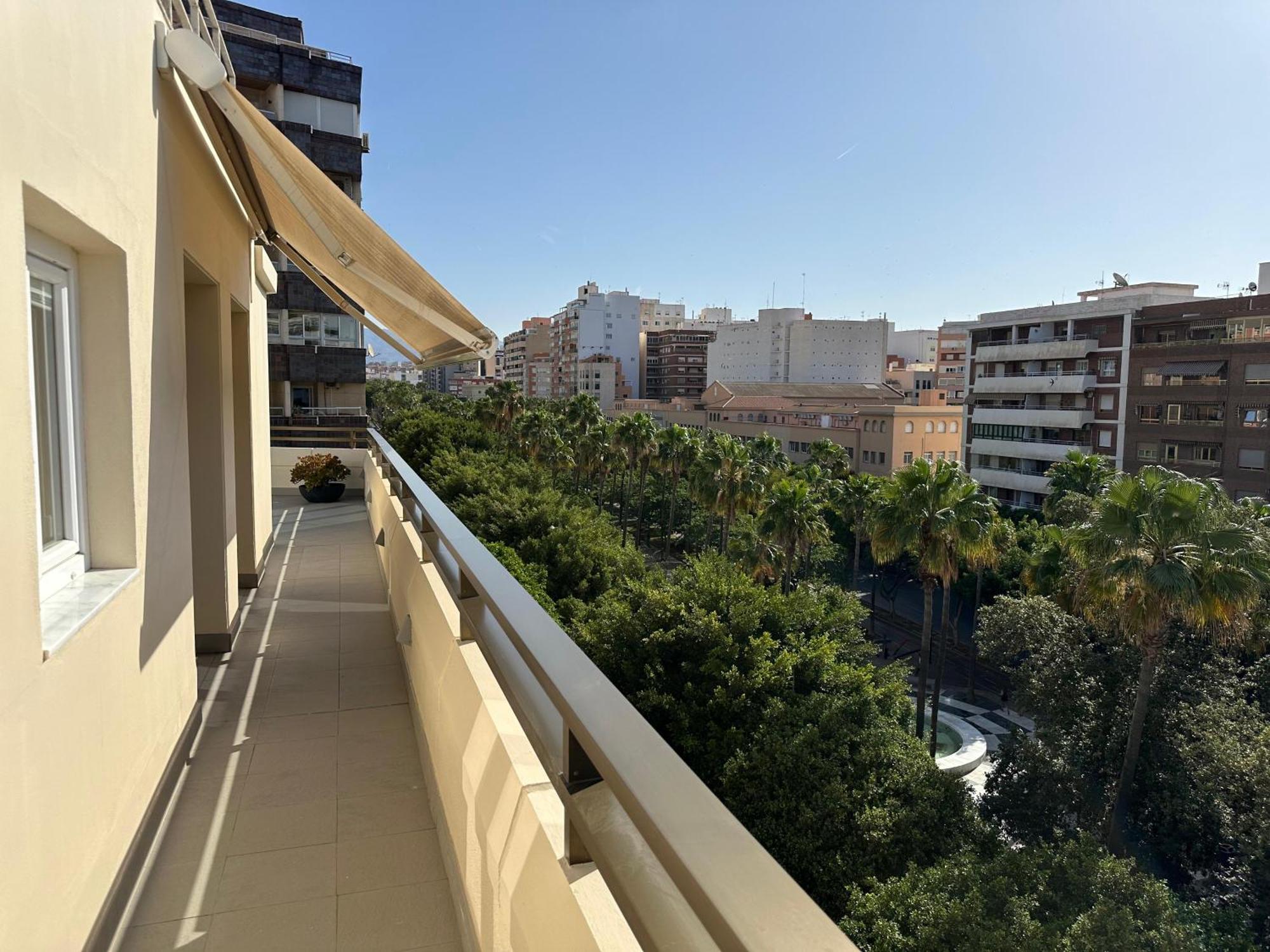 The Penthouse Apartment อัลเมรีอา ภายนอก รูปภาพ