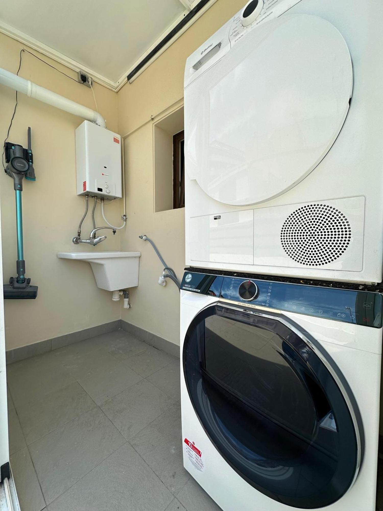The Penthouse Apartment อัลเมรีอา ภายนอก รูปภาพ